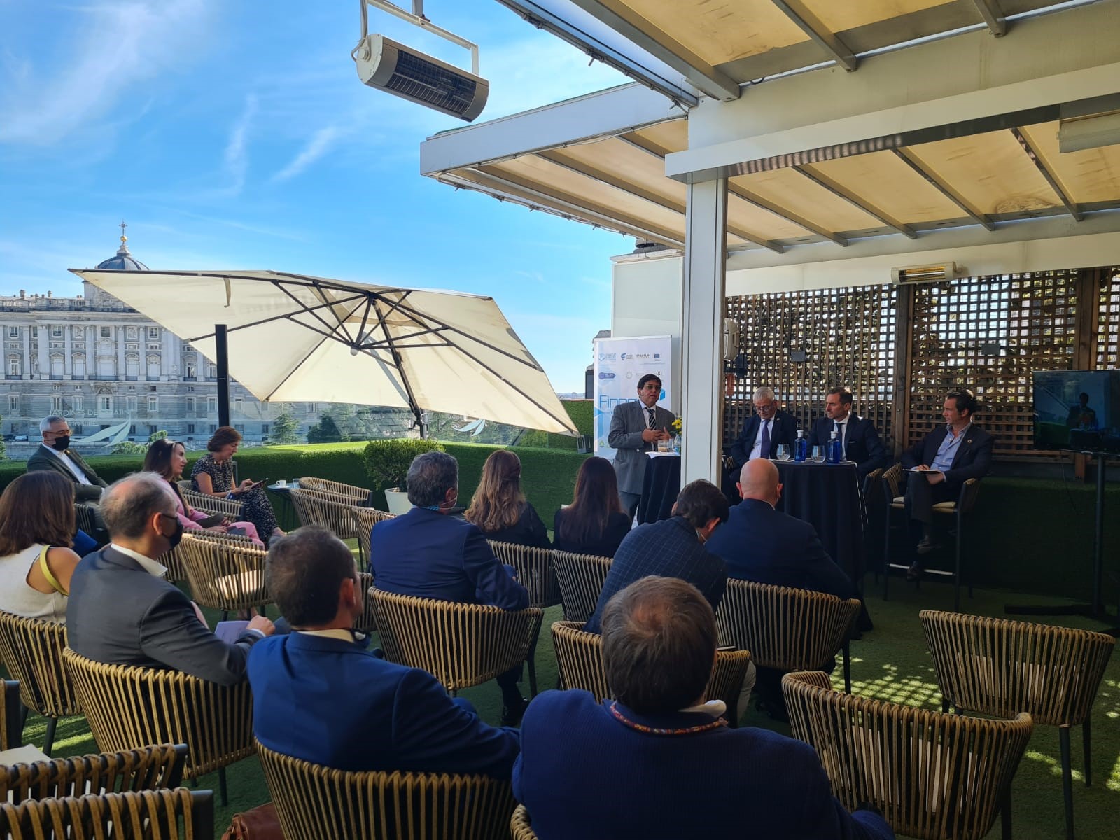 El Día Mundial del Turismo reúne a múltiples expertos para hablar sobre sostenibilidad, eficiencia energética y economía circular dentro de las acciones turísticas